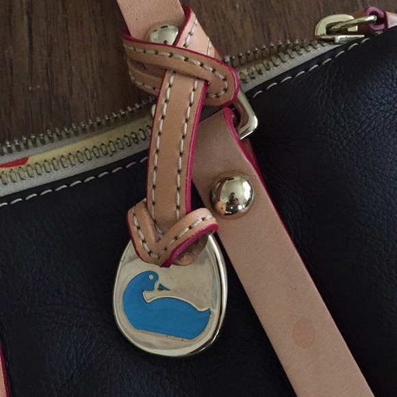 Dooney and Bourke brown purse - Picture 3 of 9